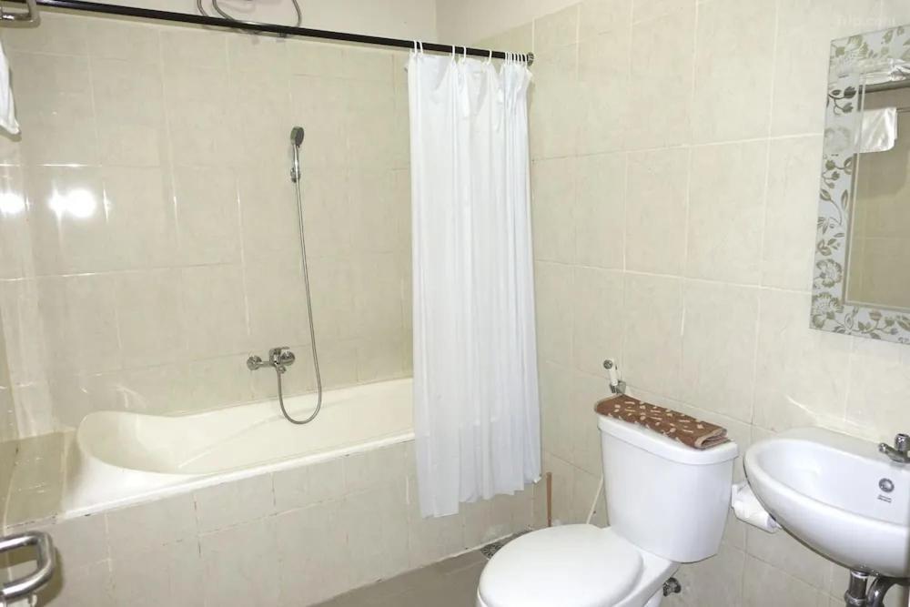 Tuban Torres Accommodation Kuta  Exterior photo